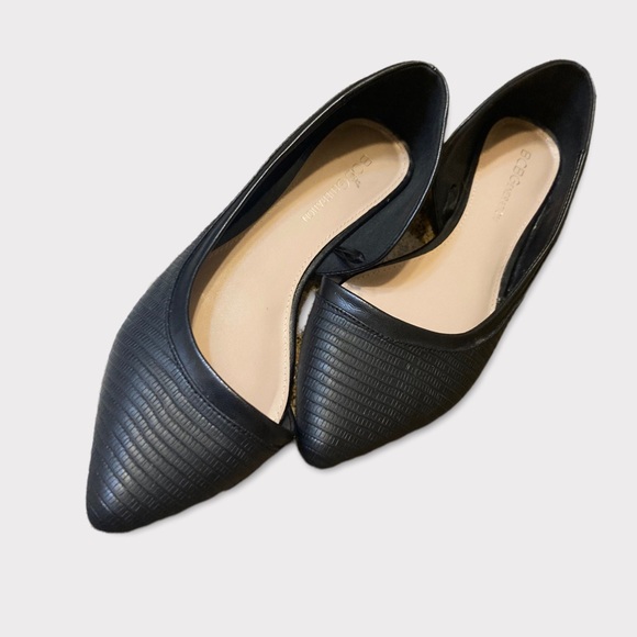 BCBG Generation 🖤 EMMANI Pointy Toe Shoes 🖤 - Picture 2 of 5